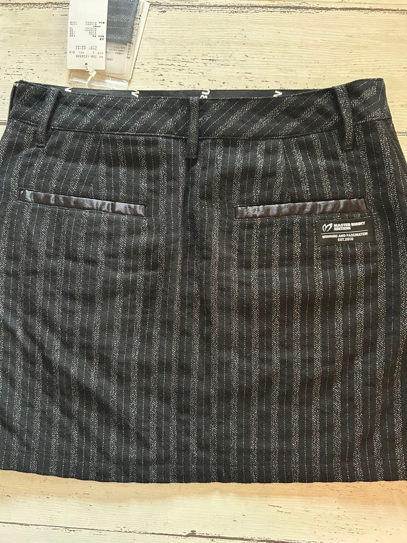 MASTER BUNNY EDITION スカート　サイズ①