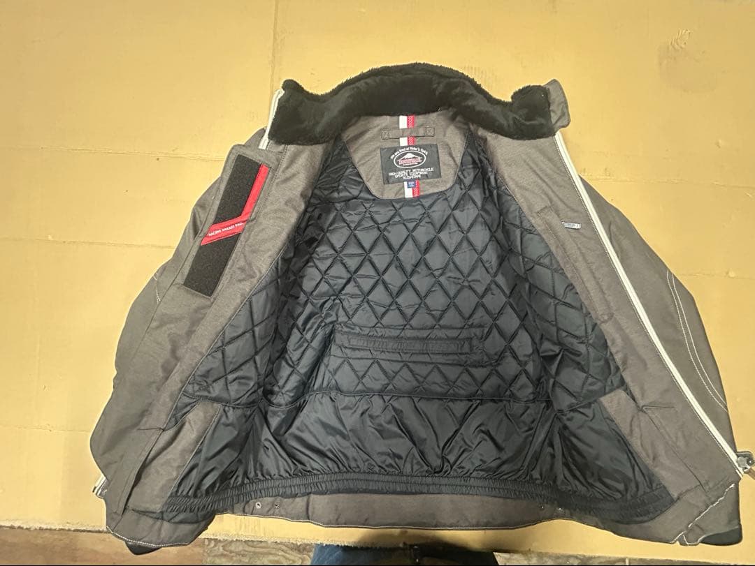 クシタニ　ウインタージャケット