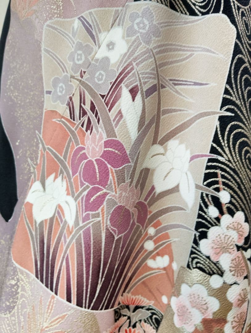 着物リメイク✿黒留袖ワンピース✿ノースリーブ✿鶴花柄金駒金彩✿M〜L