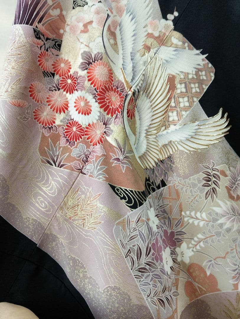 着物リメイク✿黒留袖ワンピース✿ノースリーブ✿鶴花柄金駒金彩✿M〜L