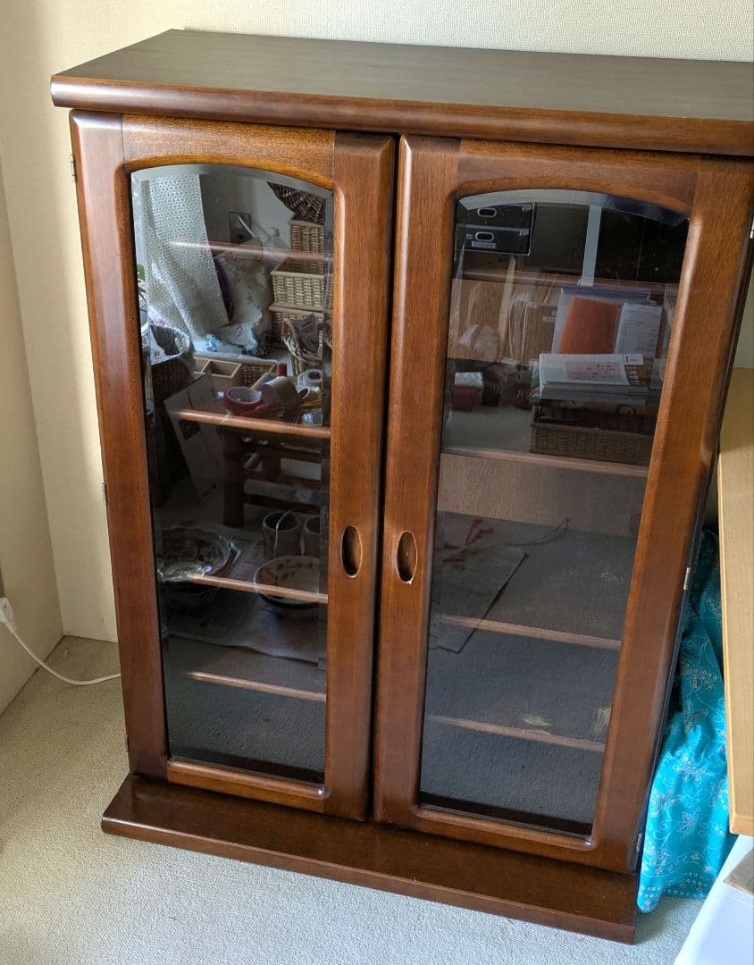 幅80.5 ガラス扉キャビネット