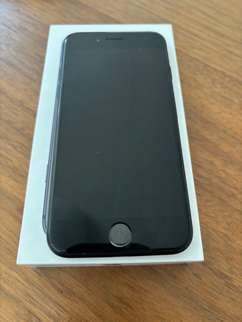 Apple iPhone SE 本体 第3世代 バッテリー86% 美品 売切価格