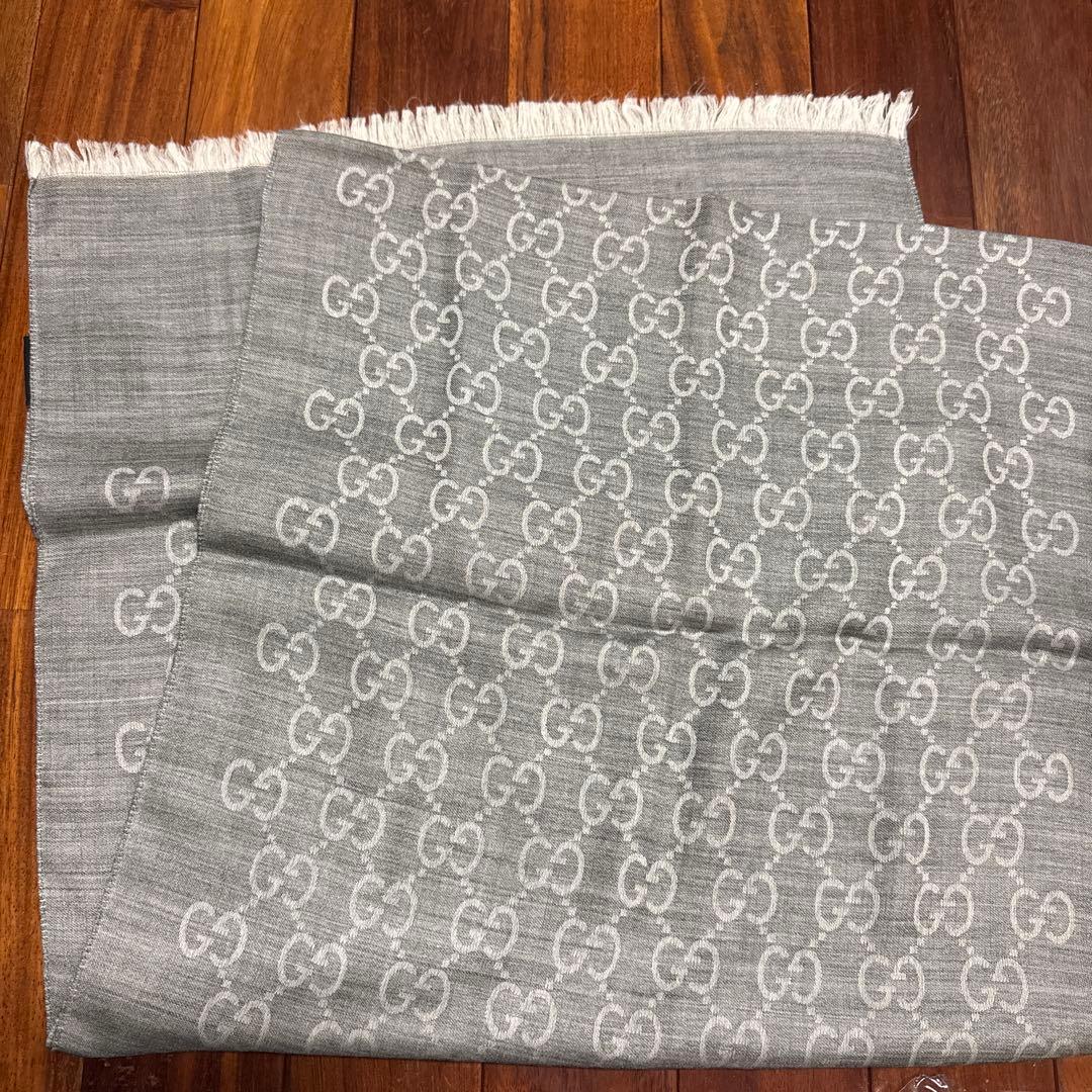 GUCCI GGロゴパターン