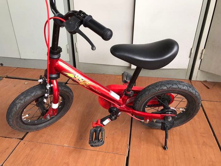 自転車本体 Kids Bike (Cars) Peddle and Balance