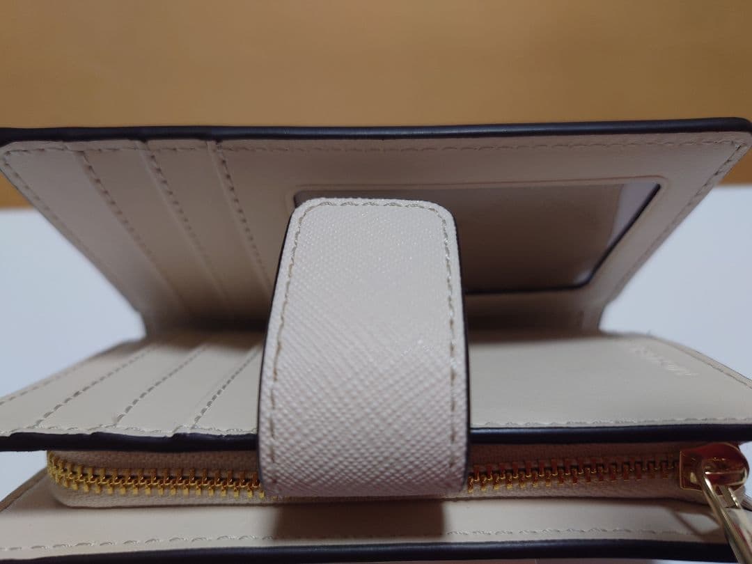 ★1月4日まで★　MICHAEL KORS 　花柄　２つ折り財布