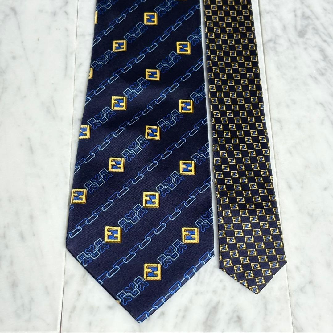 FENDI ネクタイ ネイビー ズッカ FFロゴ ストライプ パターン柄