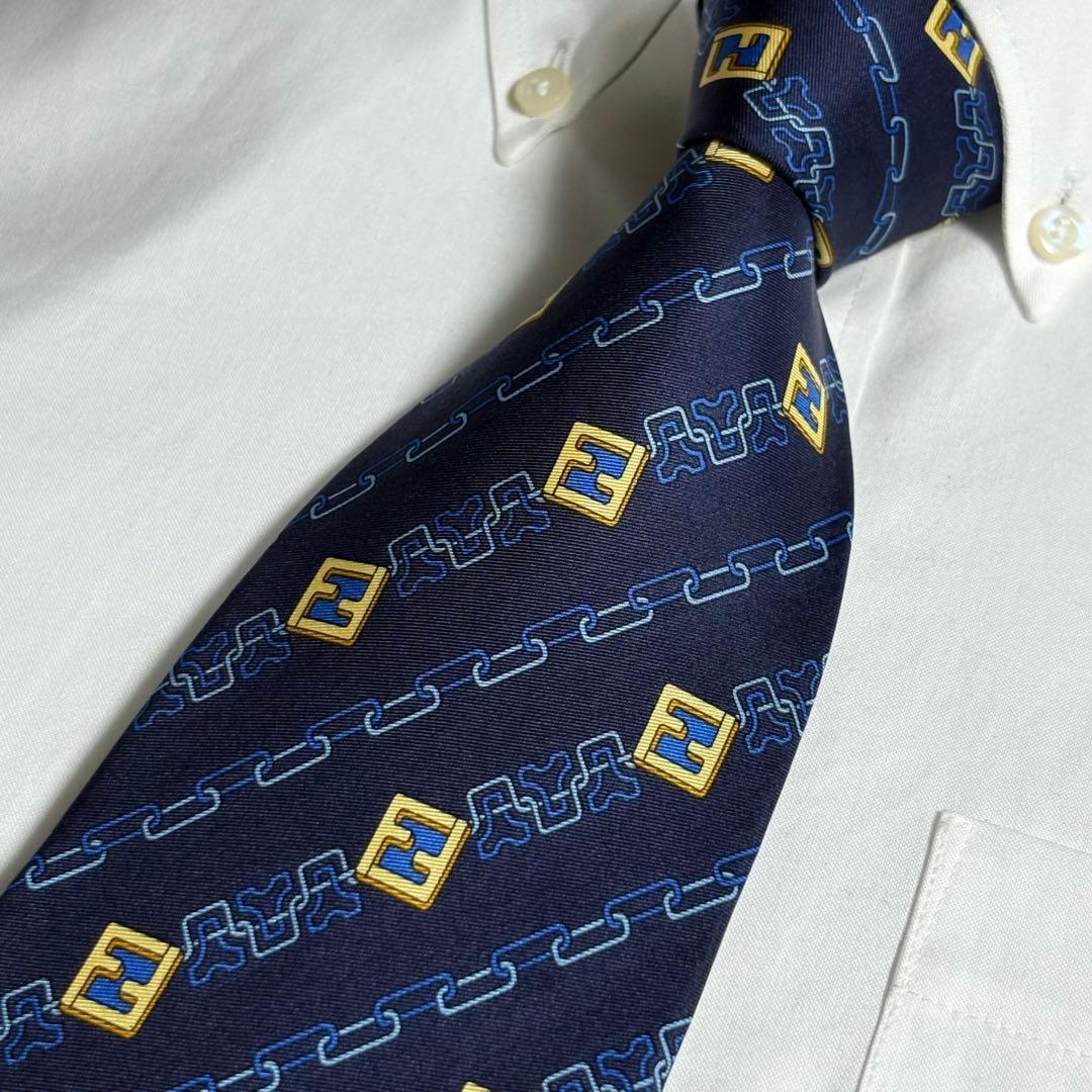 FENDI ネクタイ ネイビー ズッカ FFロゴ ストライプ パターン柄