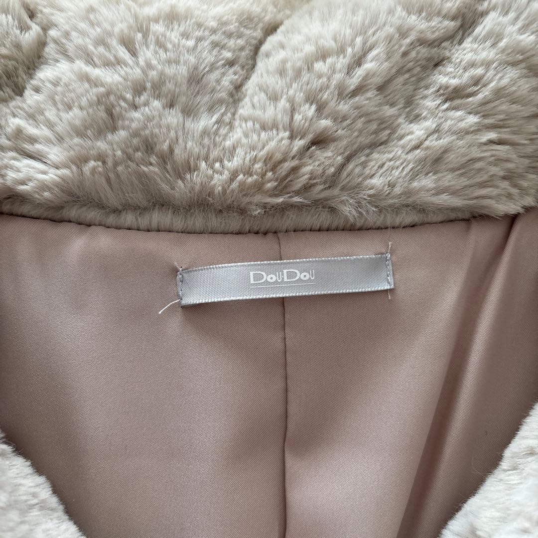 DoUDoU ドゥドゥ ファー付きダウンフェザーコート ベージュ38