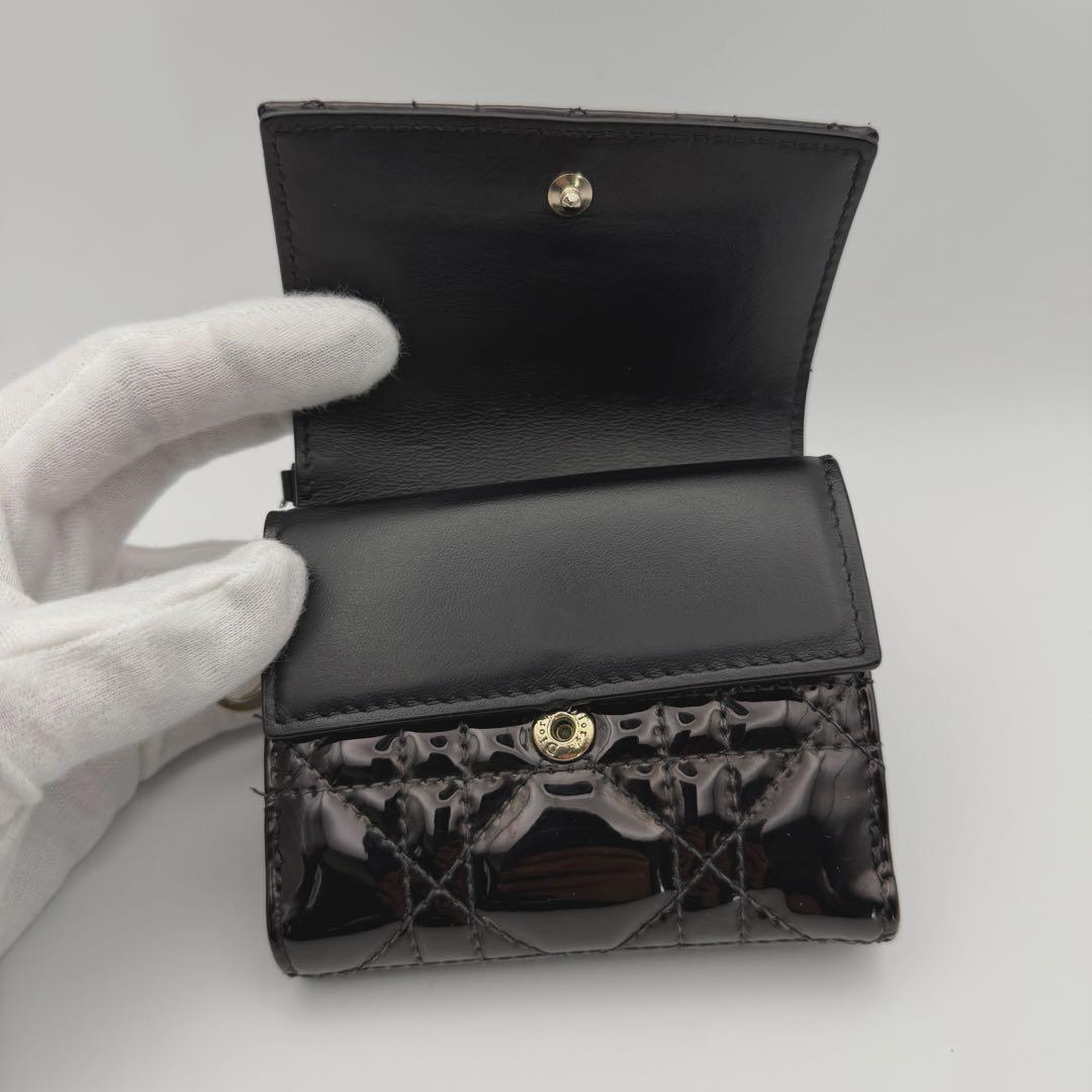 人気 Dior ディオール　エナメル レディディオールロータ 三つ折り 財布