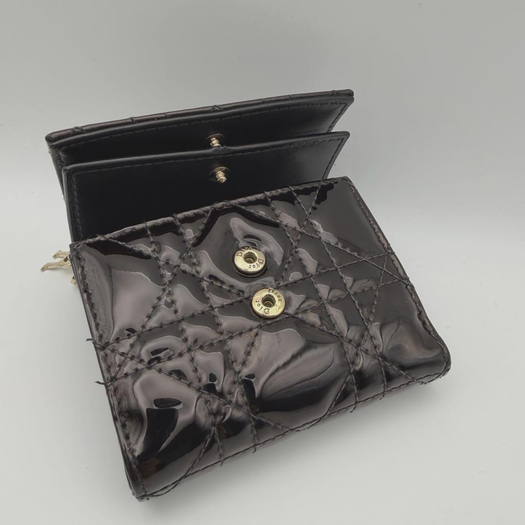 人気 Dior ディオール　エナメル レディディオールロータ 三つ折り 財布