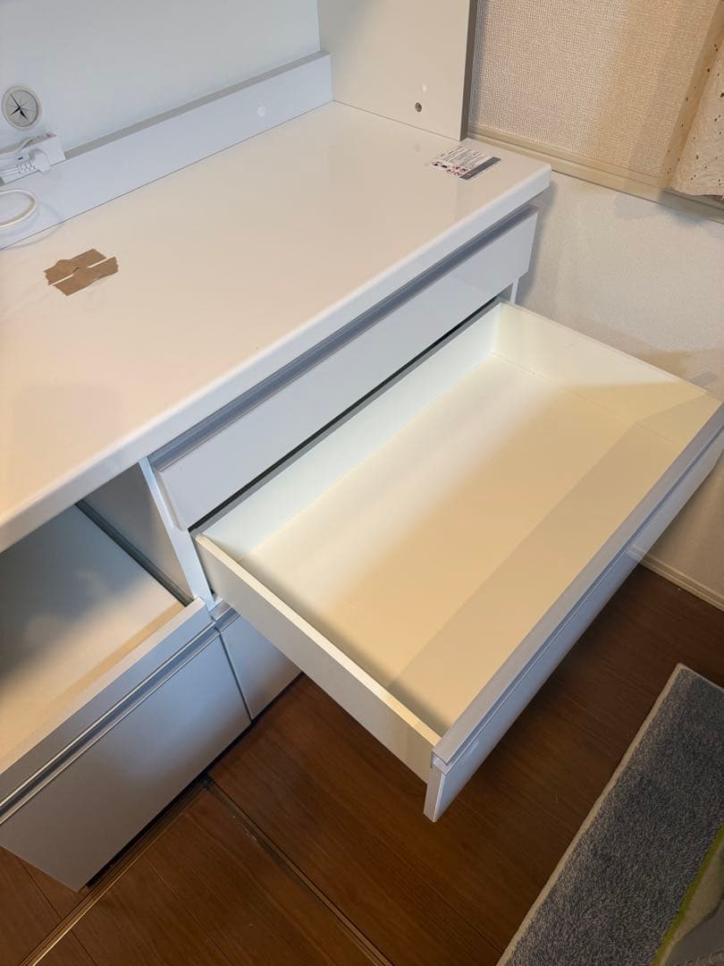 週末限定価格　パモウナ キッチンボード カップボードキッチン収納