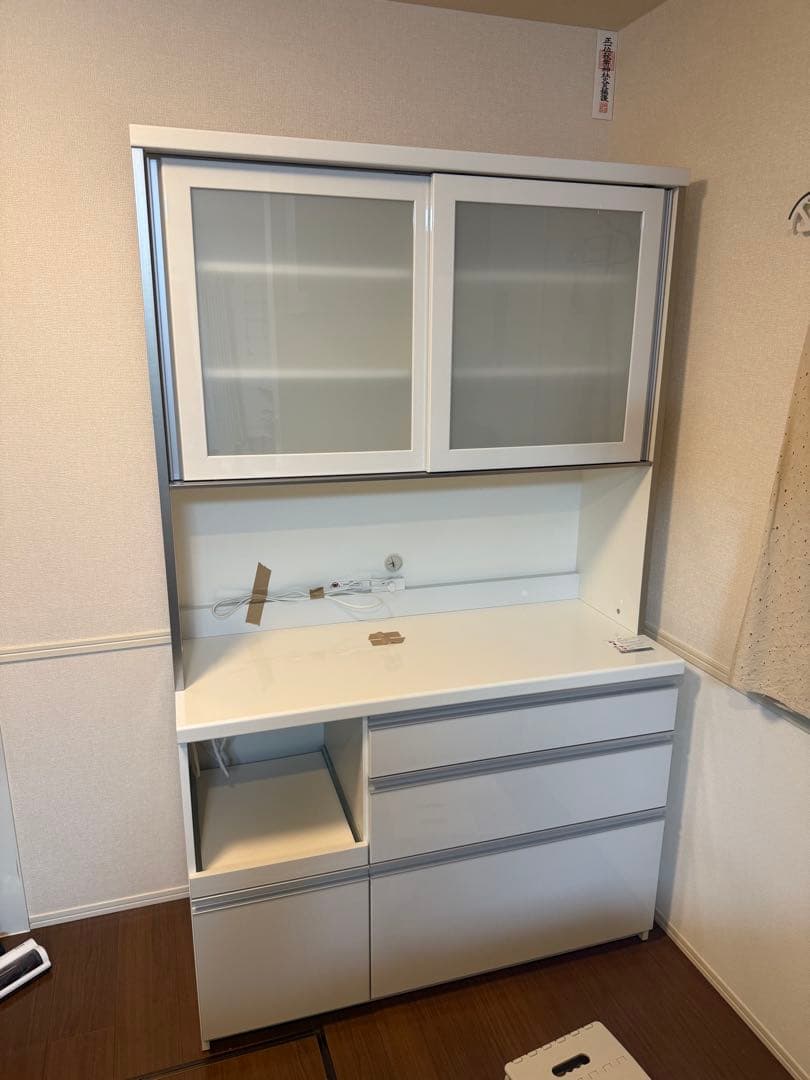 週末限定価格　パモウナ キッチンボード カップボードキッチン収納