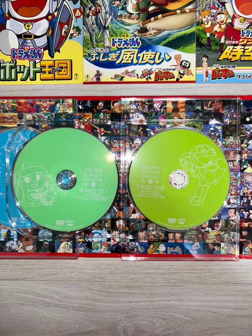 ドラえもん THE MOVIE BOX 1980-2004+TWO
