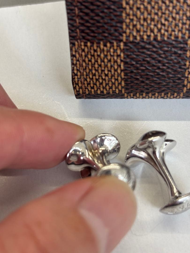 ルイヴィトン　ドゥ　マンシェット　モチーフ　ブーケドクルー　カフスボタン