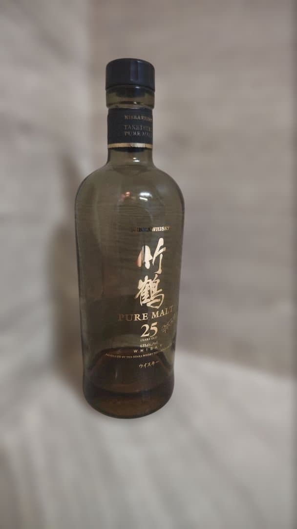 竹鶴 ピュアモルト 25年　700ml　空瓶のみ