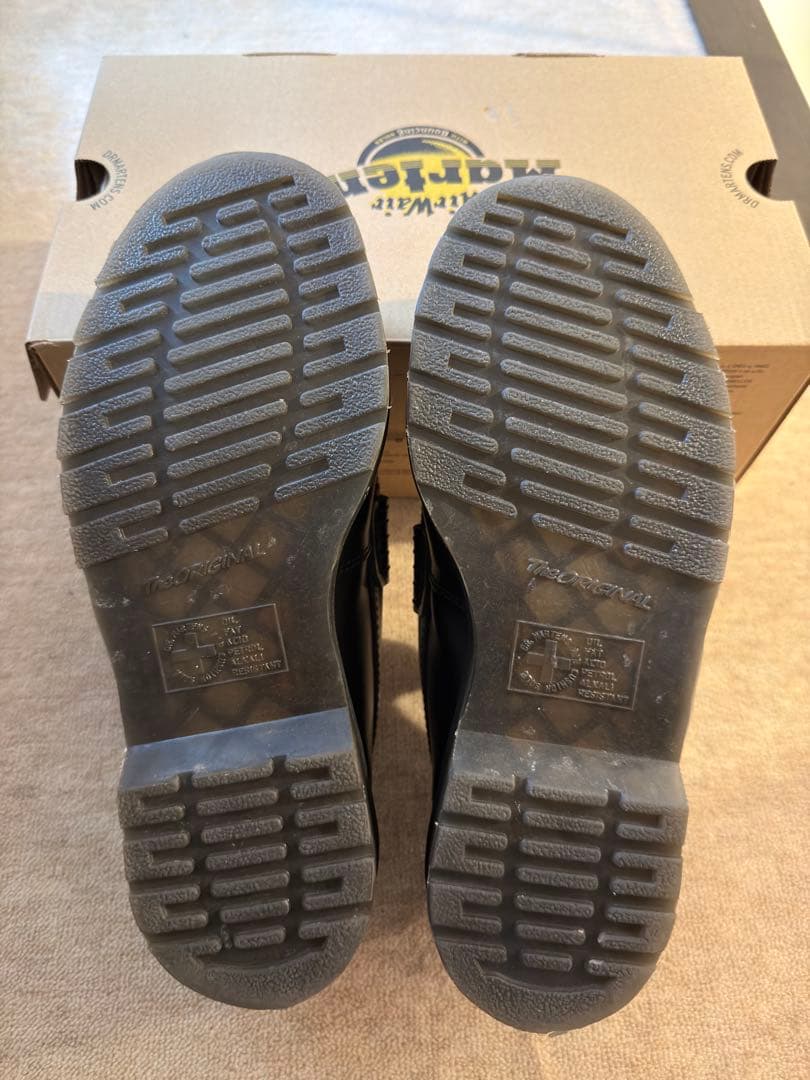 ジ*ン様 Dr. Martens ヒョウ柄 ローファー