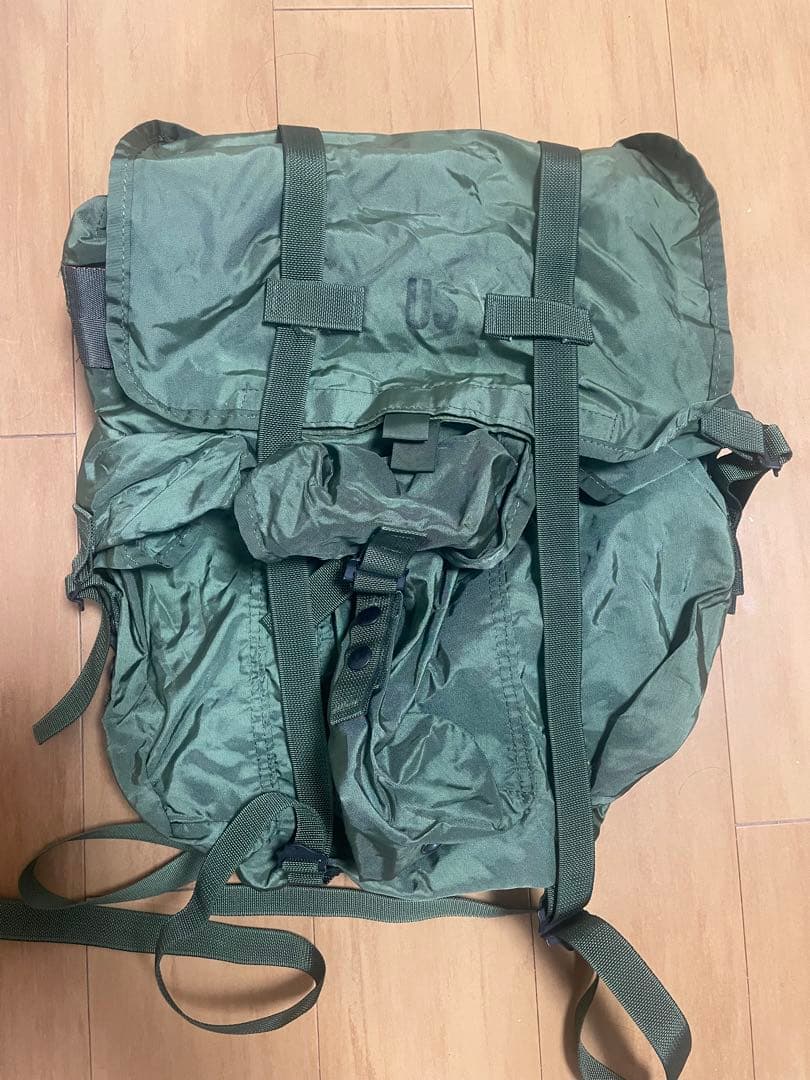 実物アリスパック　ミディアム　良品