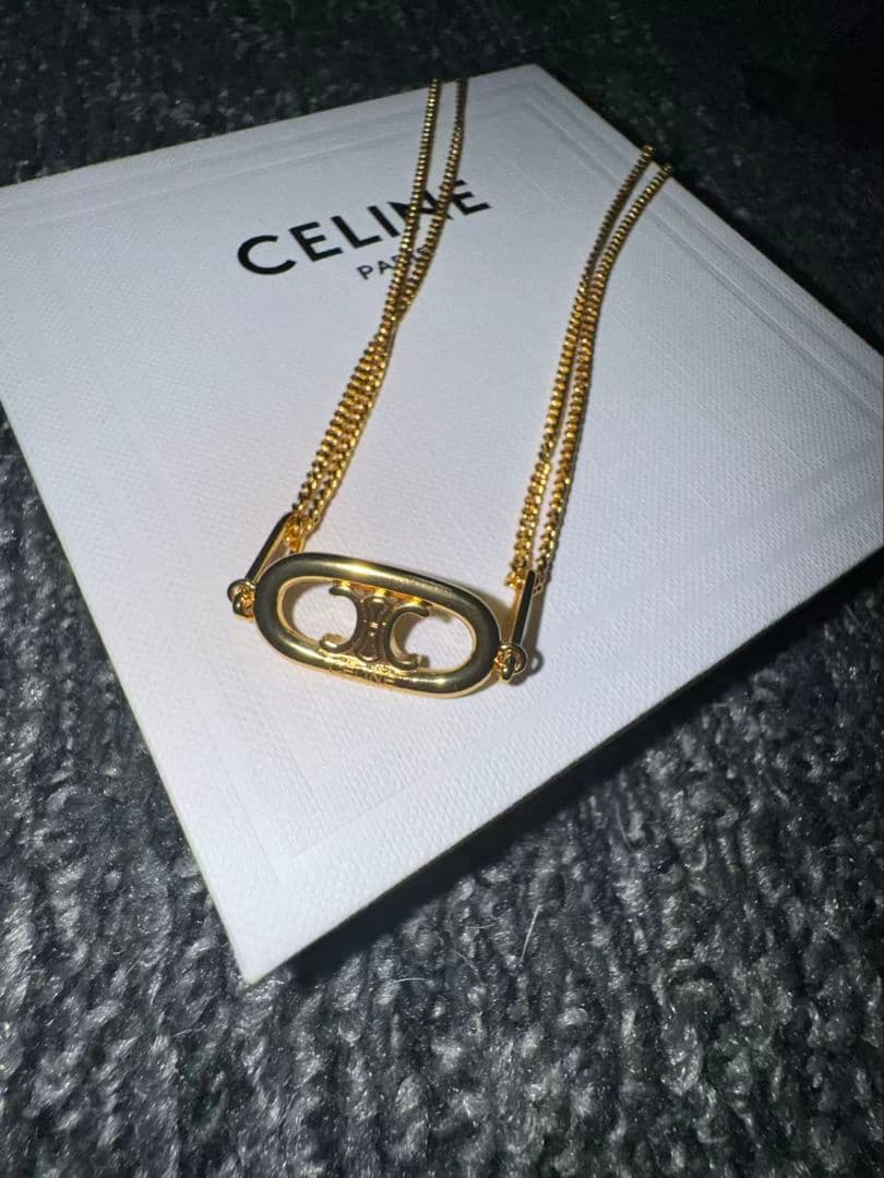 S様CELINE セリーヌ トリオンフ ロゴ ネックレス ゴールド