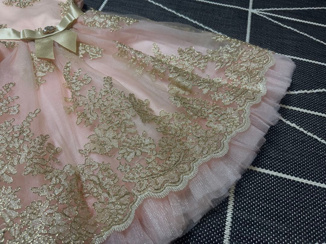 【専用▶︎のん☆様】ピンクの刺繍入りフォーマルドレス 130