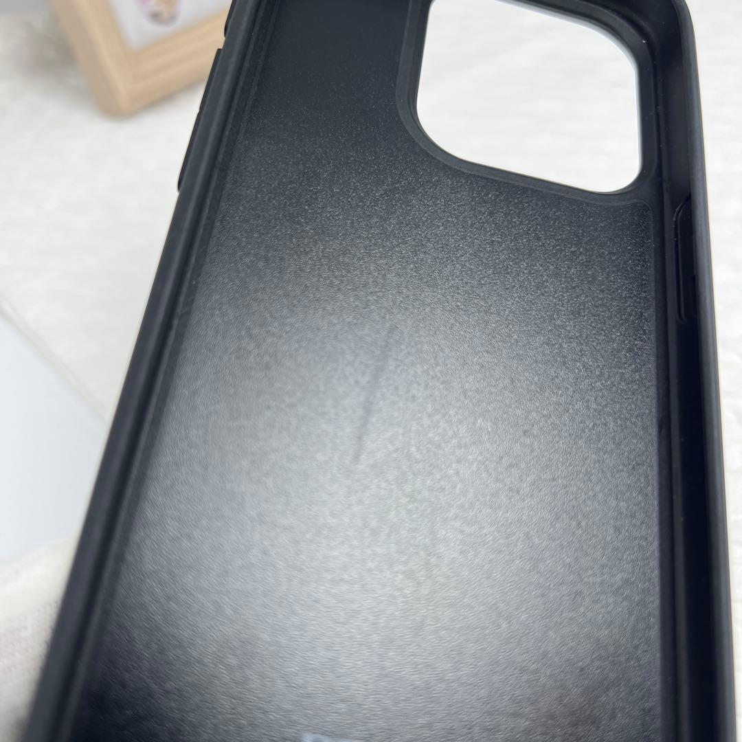 ぷーもん✨極美品✨PRADAプラダ　iPhone15Pro　スマホケース