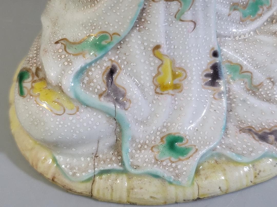 DT682 陶製 色絵 観音菩薩像