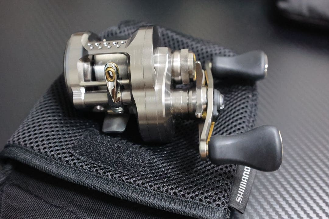 シマノ　ベイトリール 23 カルカッタコンクエスト BFS XG LEFT