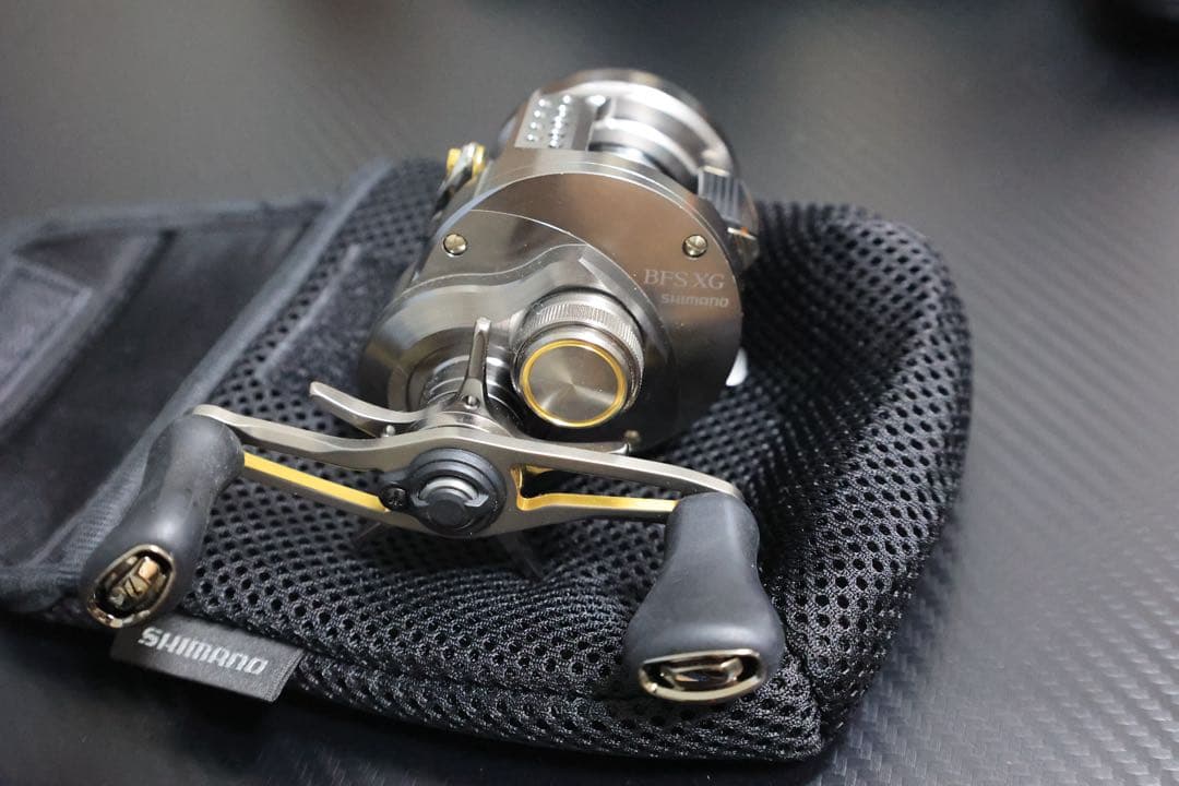 シマノ　ベイトリール 23 カルカッタコンクエスト BFS XG LEFT