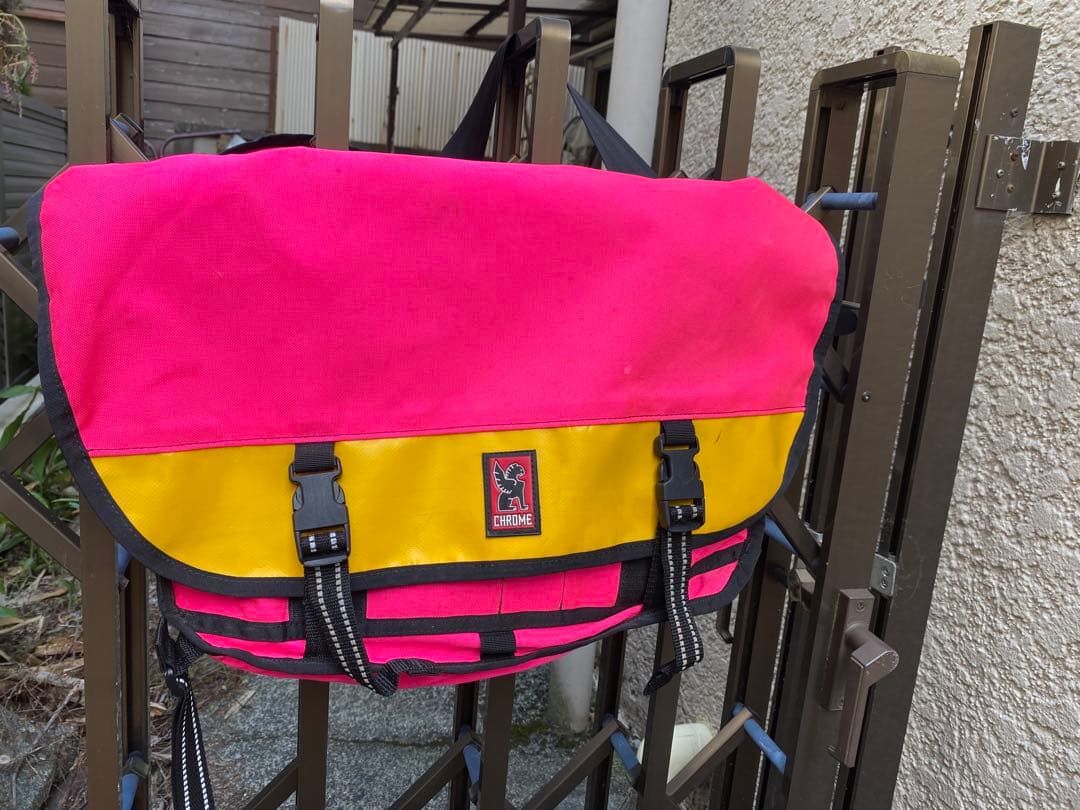 CHROME メッセンジャー24L BAILEYWORKS　bluelug