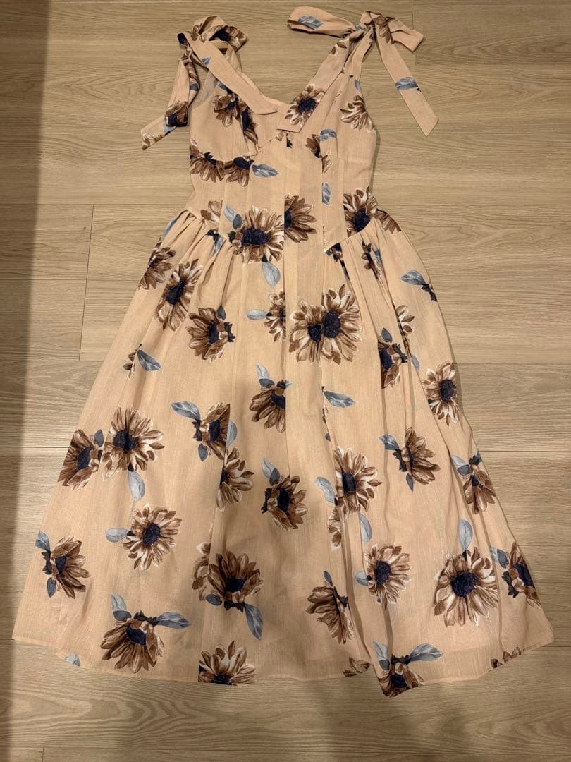 Her lip to♡Sunflower-Printed Midi Dress