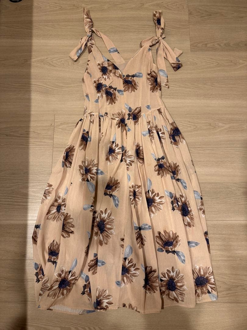 Her lip to♡Sunflower-Printed Midi Dress