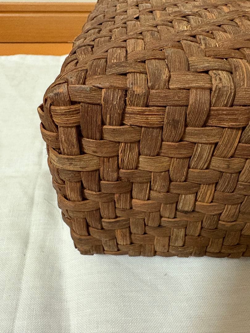 新品未使用　山葡萄かごバッグ 国産