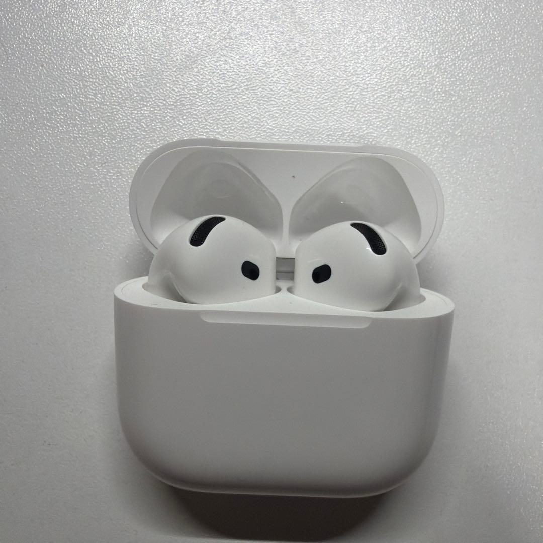 [美品] なめとこしーた AirPods4 ノイキャンありモデル