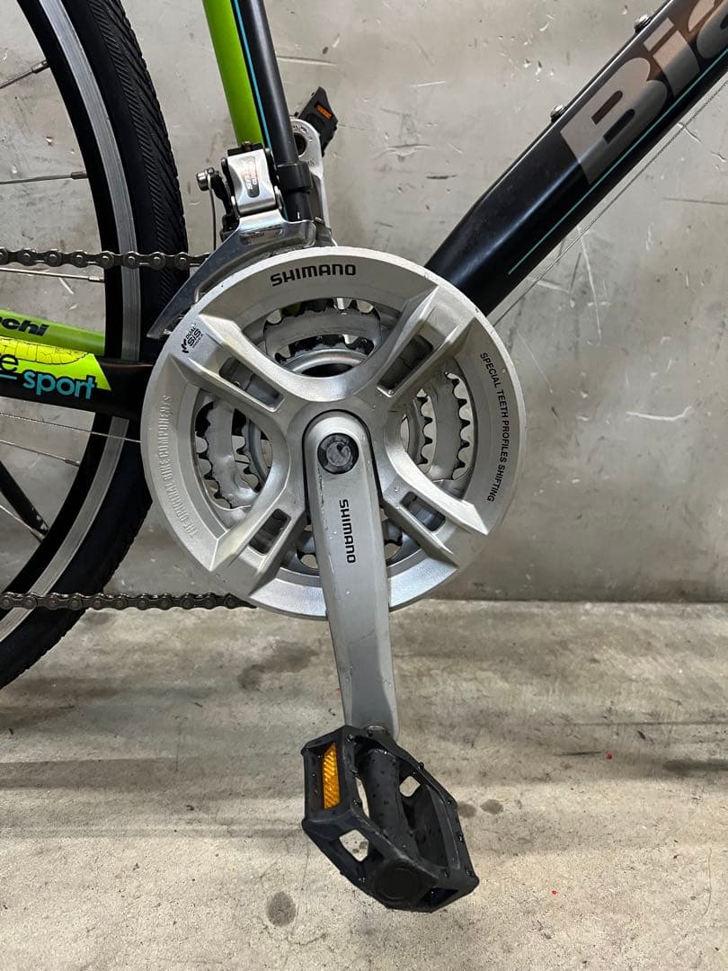 クロスバイク　 ビアンキ CAMALEONTE sport タイヤ新品❗️