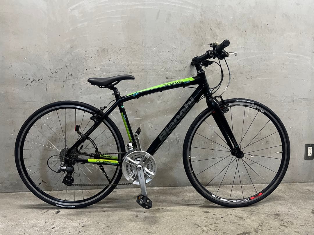 クロスバイク　 ビアンキ CAMALEONTE sport タイヤ新品❗️