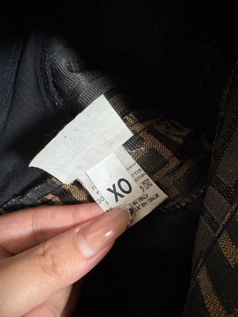 Fendi ロゴパンツ