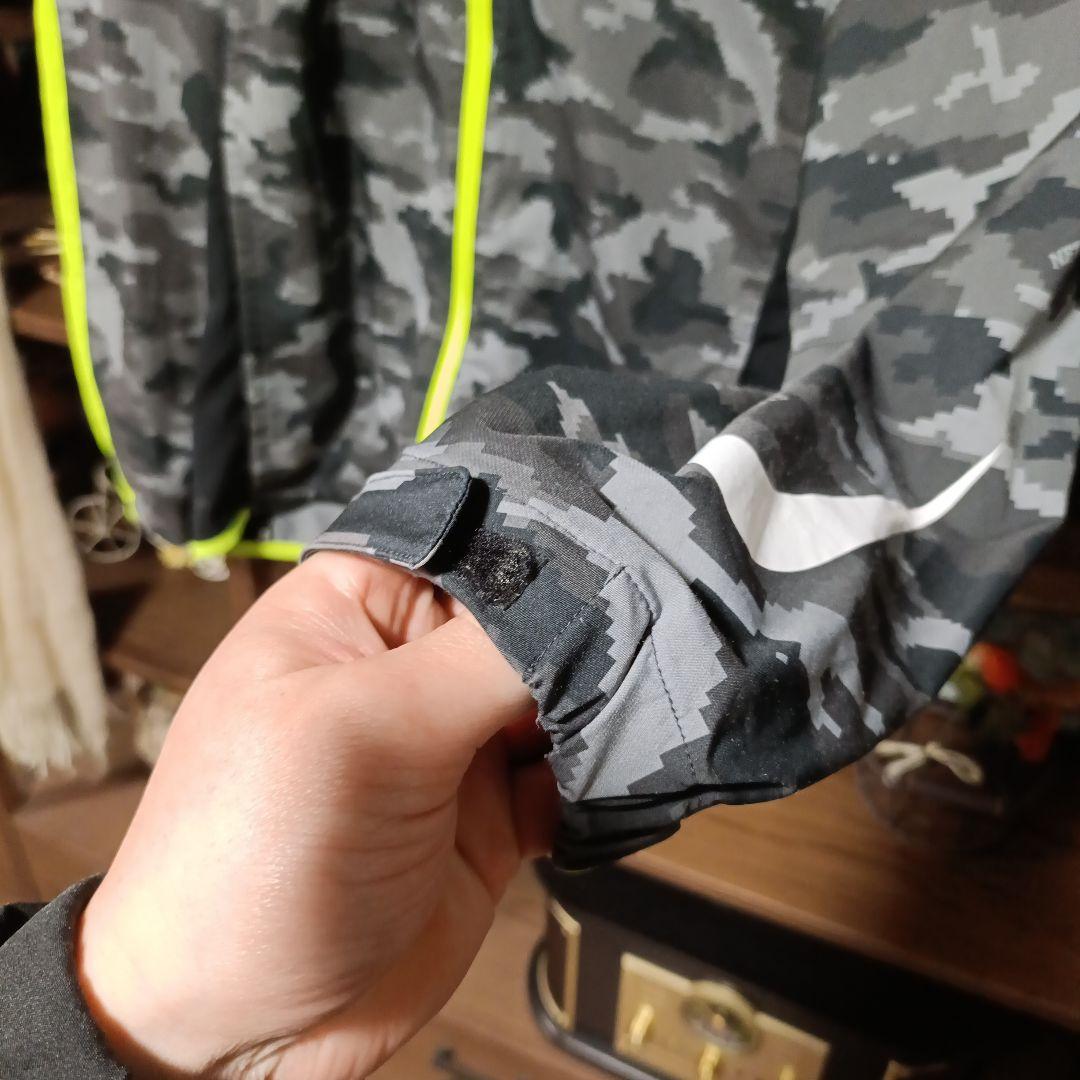 Lサイズ ナイキNFTB サッカー　ウェア　ナイロンジャケット　カモフラ迷彩