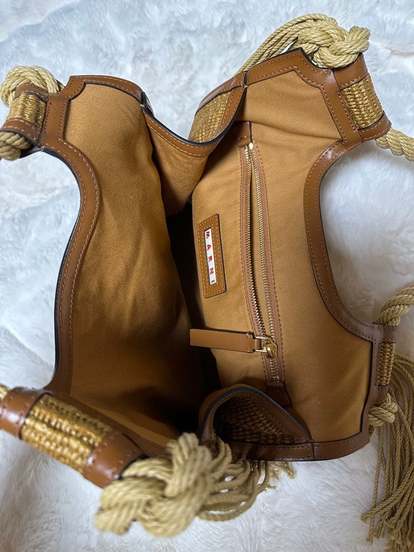 MARNI フリンジ付きトートバッグ