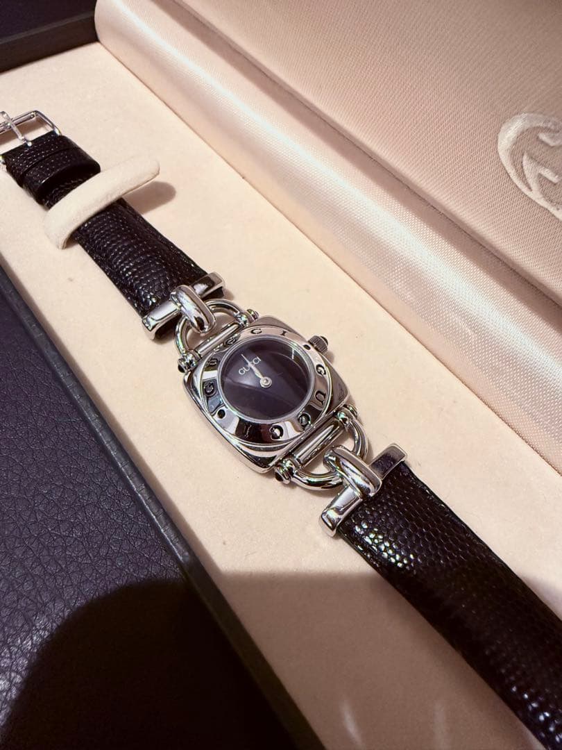 希少美品♡ GUCCI レザーベルト腕時計 ブラック　vintage ウォッチ