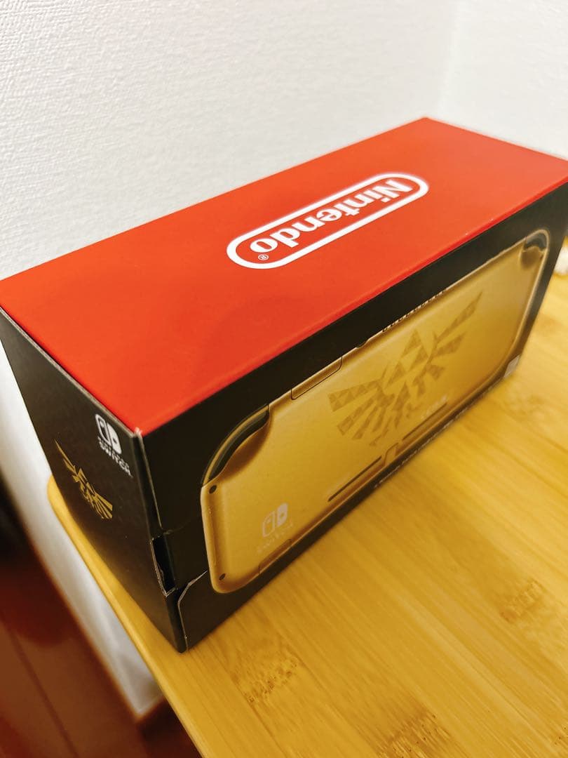 【新品未開封】 Nintendo Switch Lite ハイラルエディション