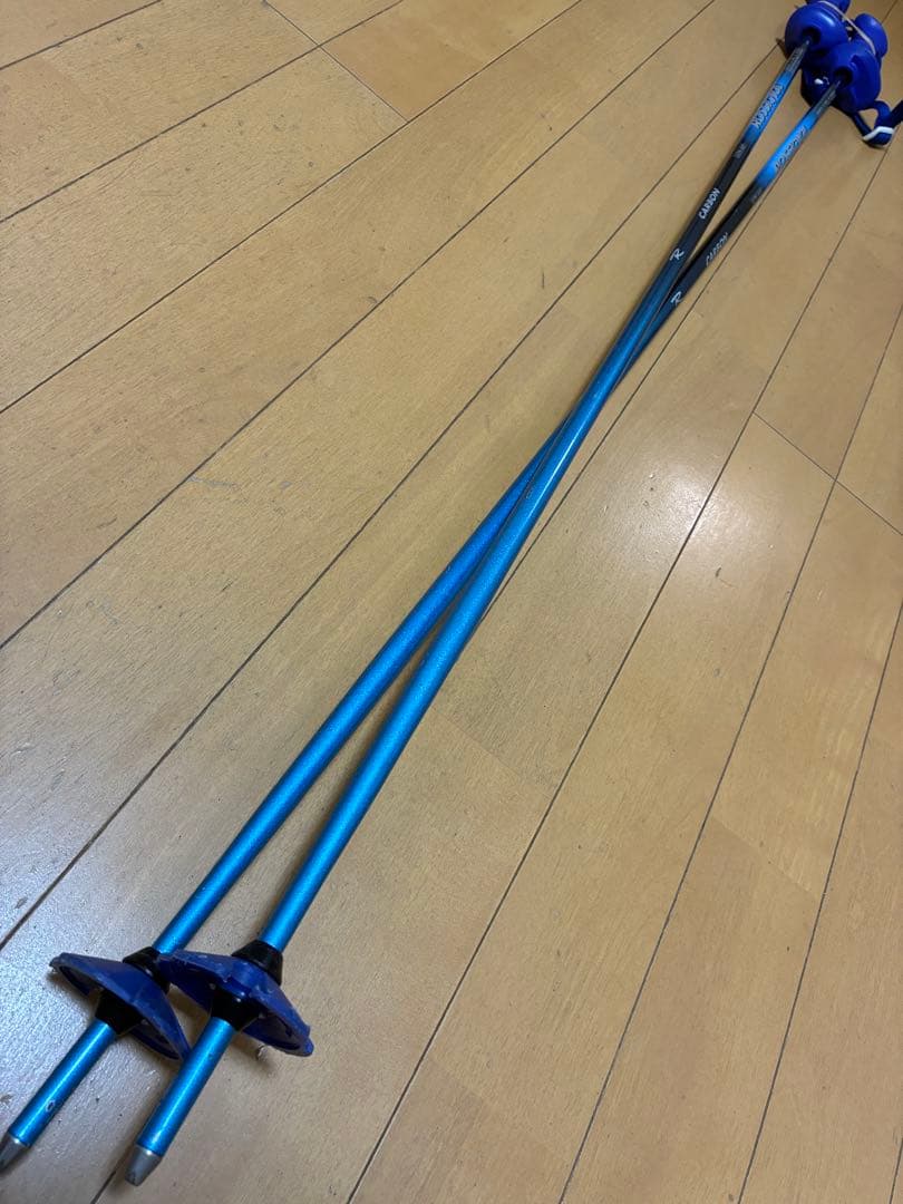 美品118cmROSSIGNOL ULTLA LIGHTカーボンスキー ストック