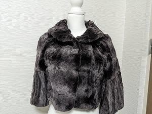 244　ホワイトベア　シェアードウィーゼル　ボレロ　ポンチョ　フリル　毛皮
