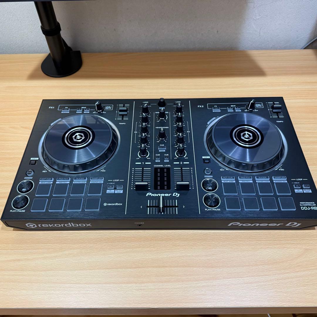 Pioneer DJ DDJ-RB コントローラー
