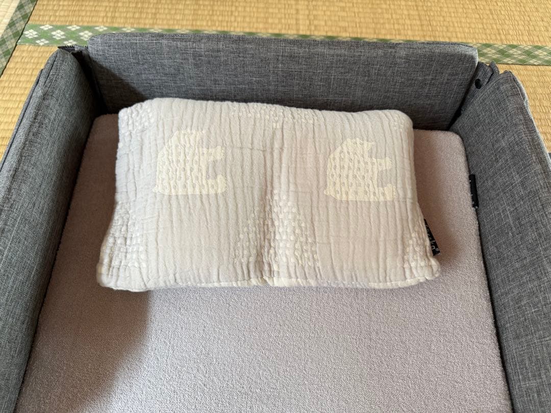 美品 ファルスカ コンパクトベッドフリー ベビーベッド マットレス farska