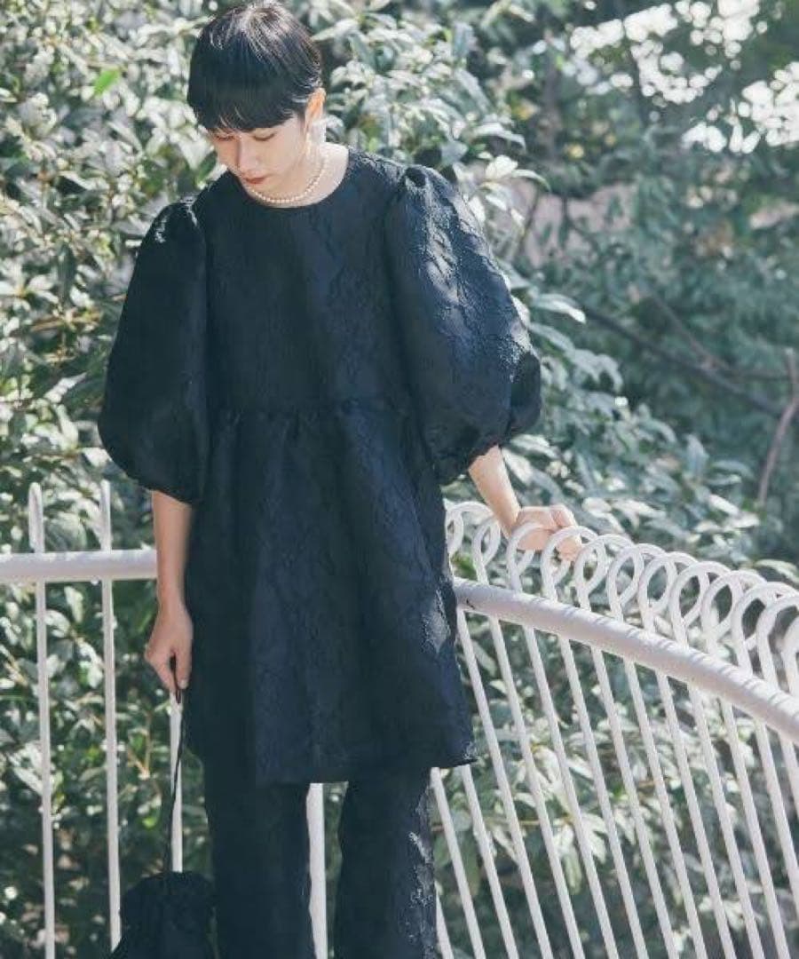 perna ジャガードボリュームブラウス ブラック