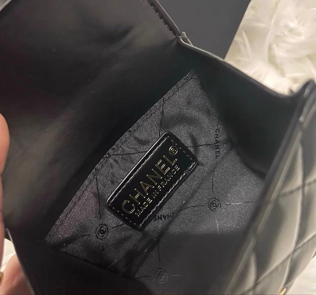 CHANEL VIP非売品　ノベルティバック　ブラックレザー ミニバッグ　ミラー