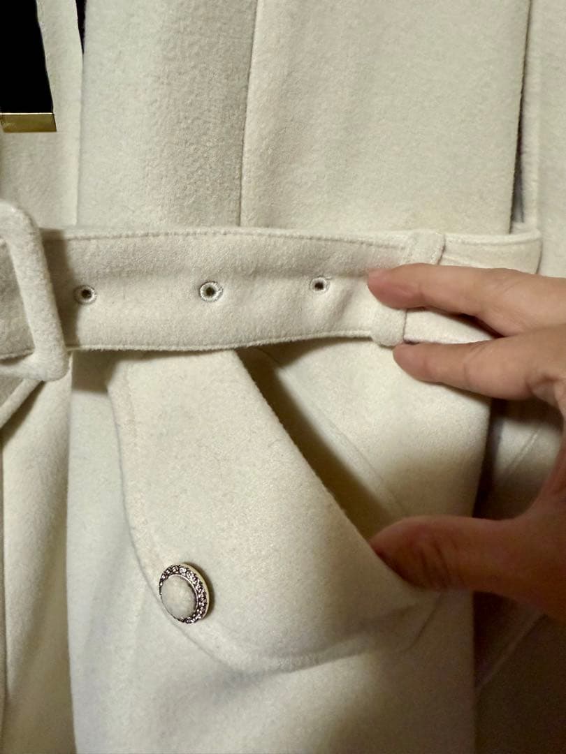 アクシーズファム　ファー襟付きケープコート