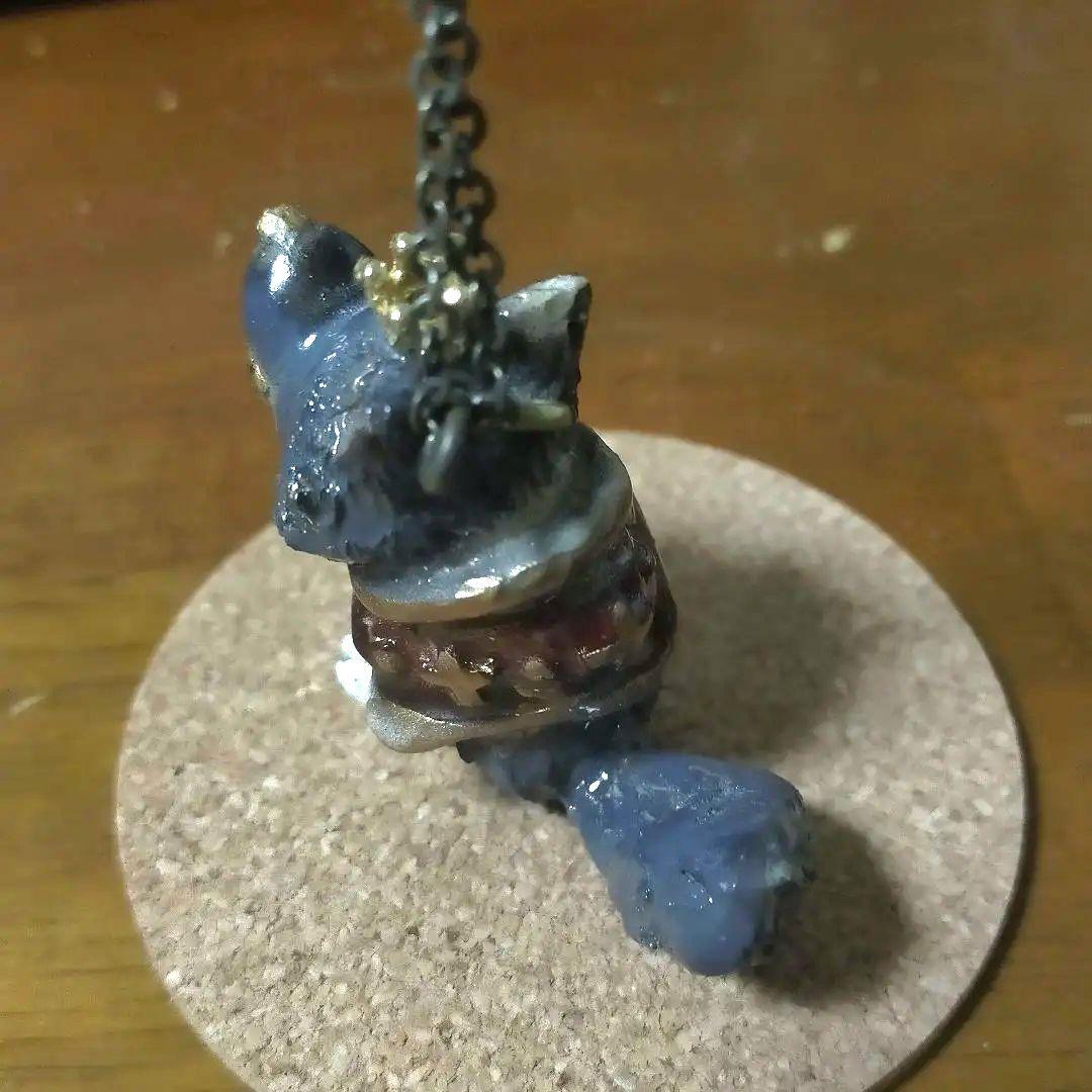 トキメキ帝国の桃色ガブリエル オオカミ　狼　ネックレス ペンダント　王様　王冠