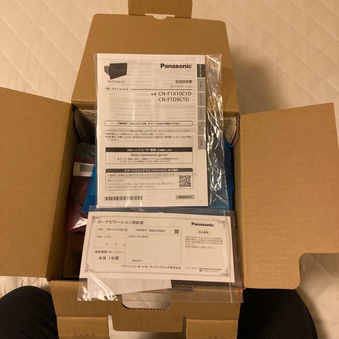 新品　未使用　Panasonic カーナビ CN-F1X10C1D