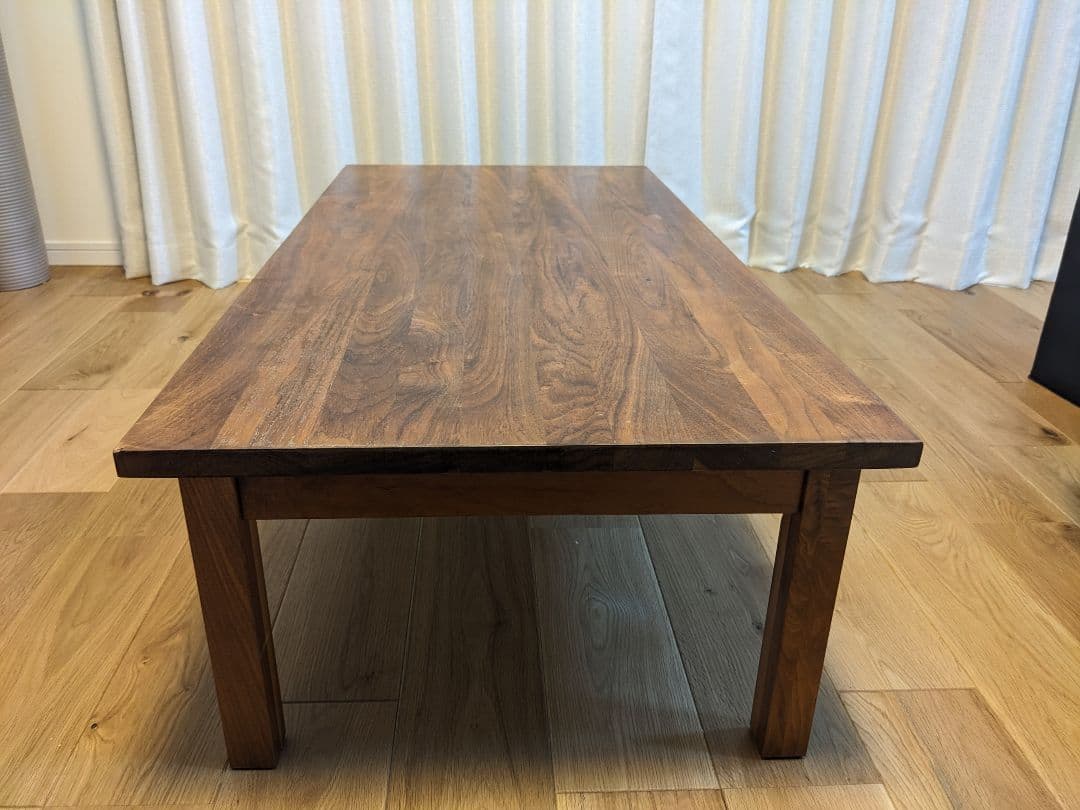 無垢材ローテーブル・ウォールナット材・幅１２０×奥行６０×高さ３５ｃｍ