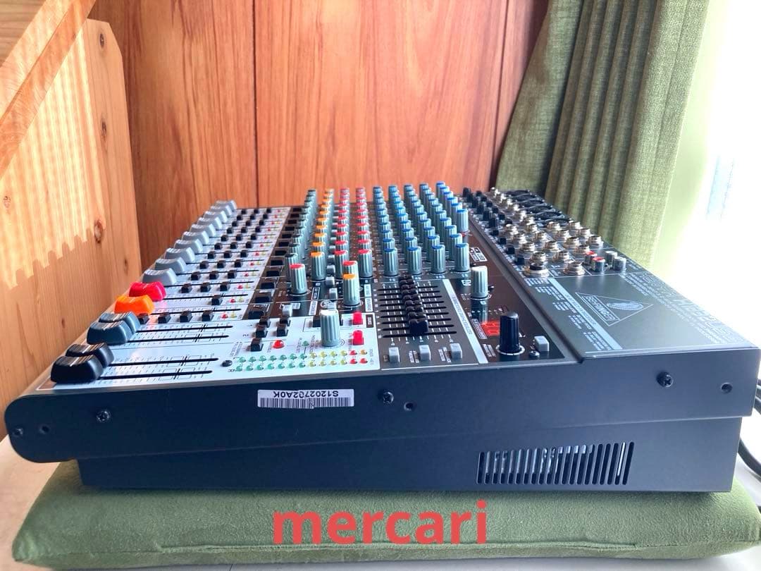 BEHRINGER XENYX X1832 USB 16ch アナログミキサー